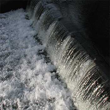 Water dam